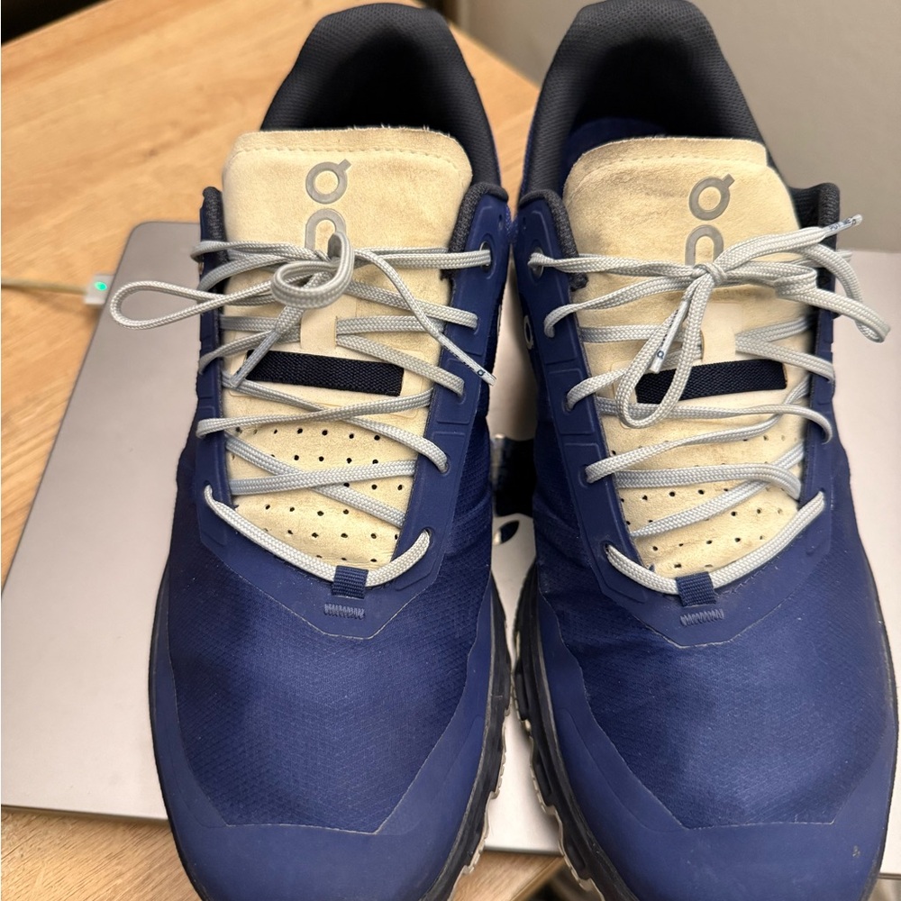 On Cloudventure Waterproof Trail Running Shoes Navy/Cream Men’s Size 10